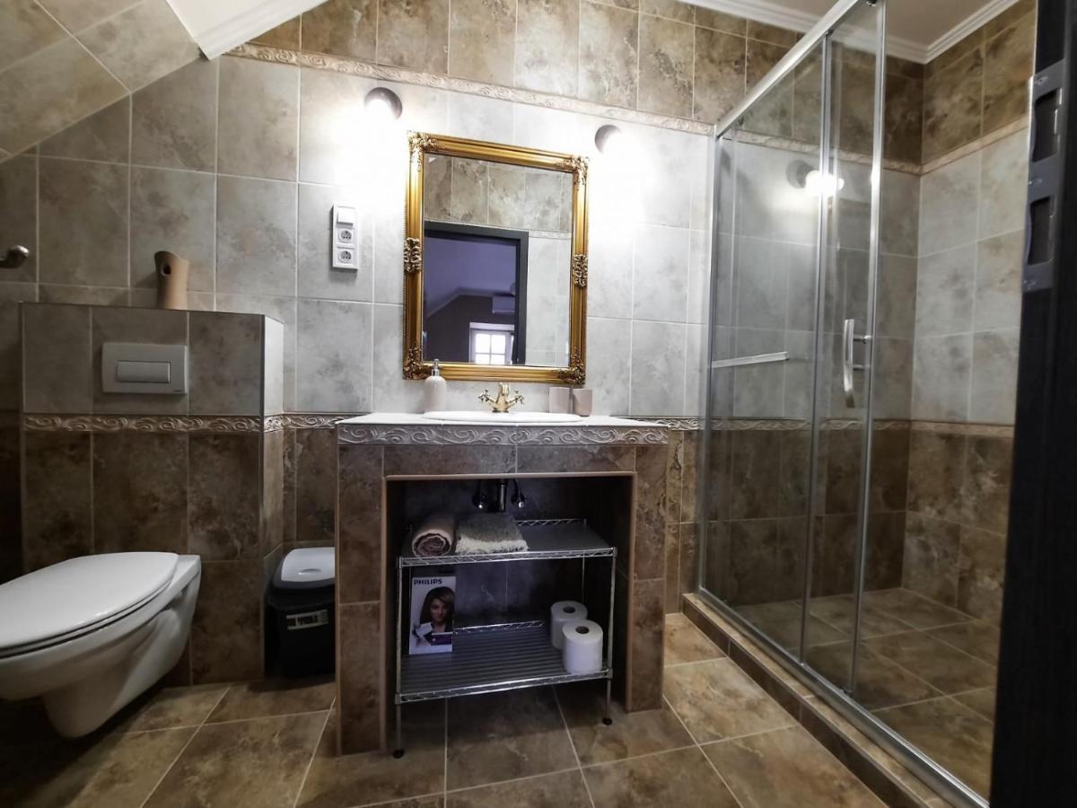 데브레첸 Borostyan Panzio B&B 외부 사진