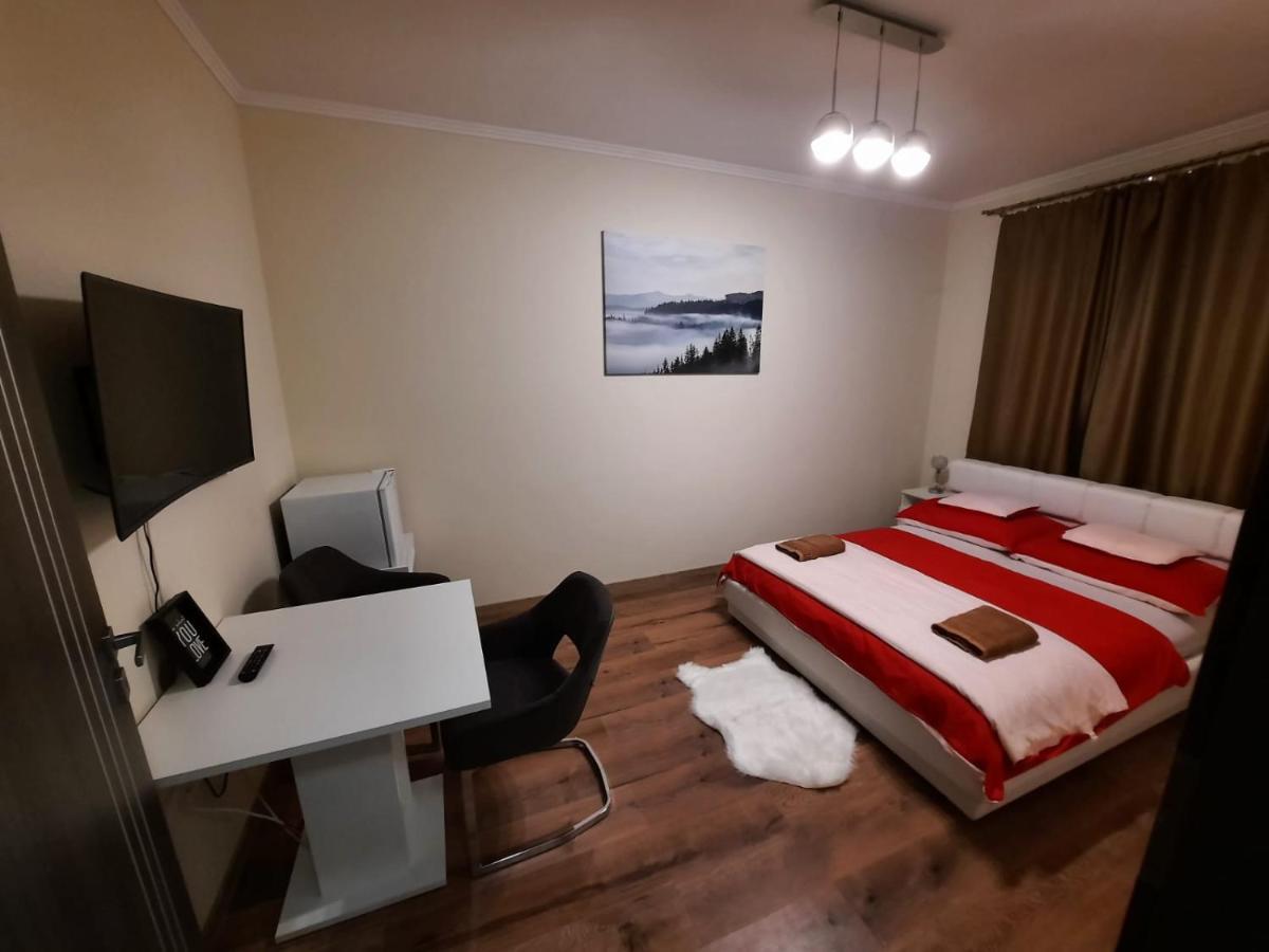 데브레첸 Borostyan Panzio B&B 외부 사진