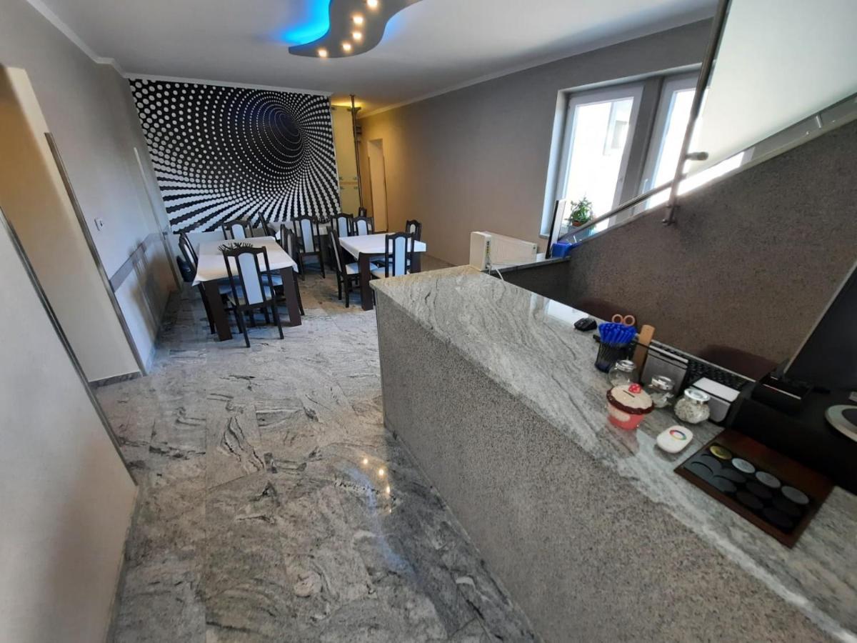 데브레첸 Borostyan Panzio B&B 외부 사진