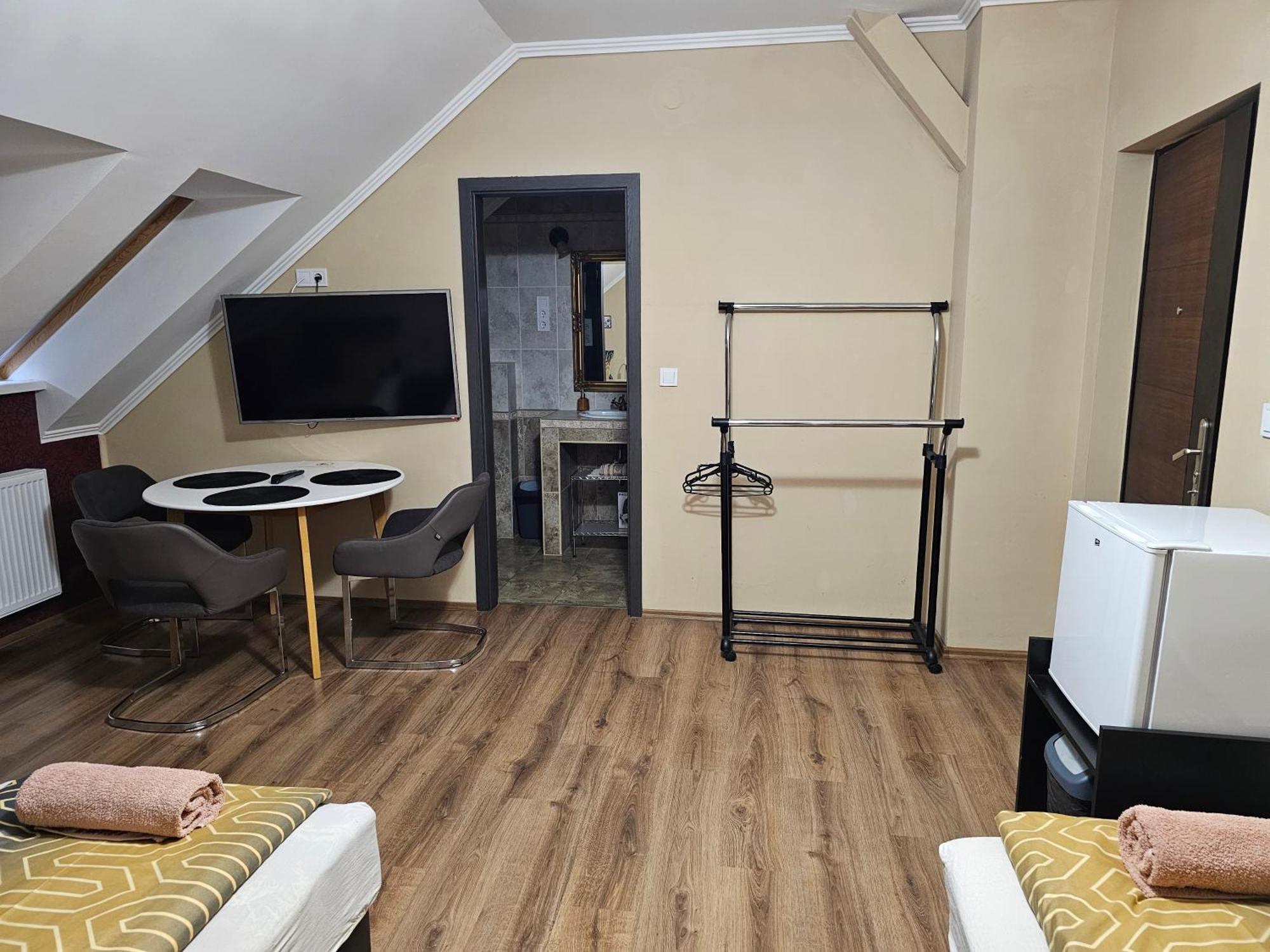 데브레첸 Borostyan Panzio B&B 외부 사진